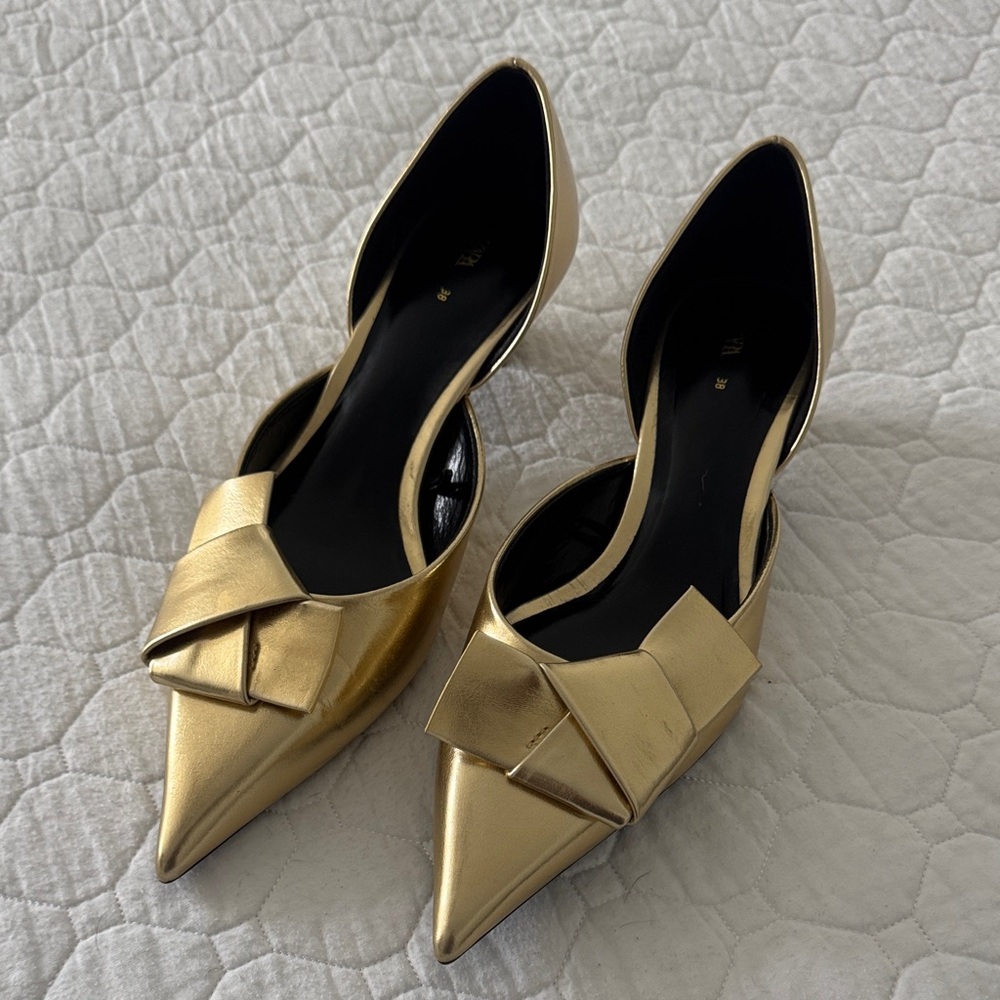 Zara Gold Pointed Toe Heels